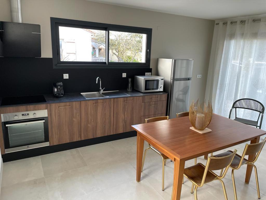 Appartement Neuf Et Moderne Au Coeur De La Camargue Saint-Laurent-dʼAigouze Buitenkant foto